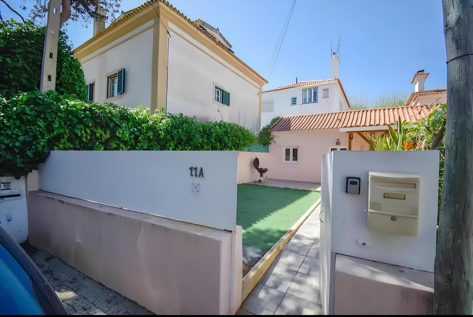 Casinha Da Parede - 5 Min From The Beach Екстериор снимка