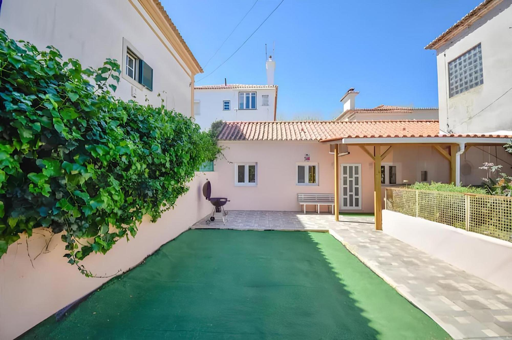Casinha Da Parede - 5 Min From The Beach Екстериор снимка